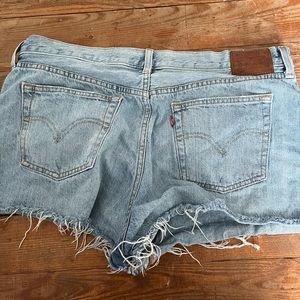 LEVI SHORTS 34